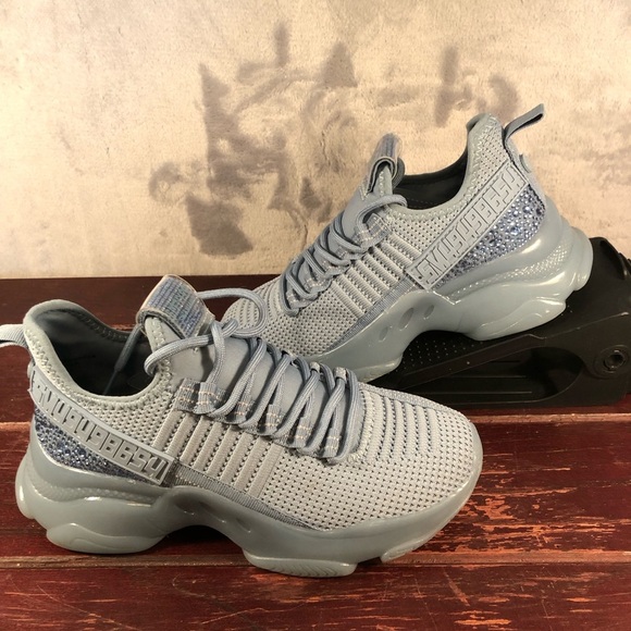 Steve Madden Women's Maxima Rhinestone-Trim Trainer Sneakers Blue Size 6 - Picture 2 of 11